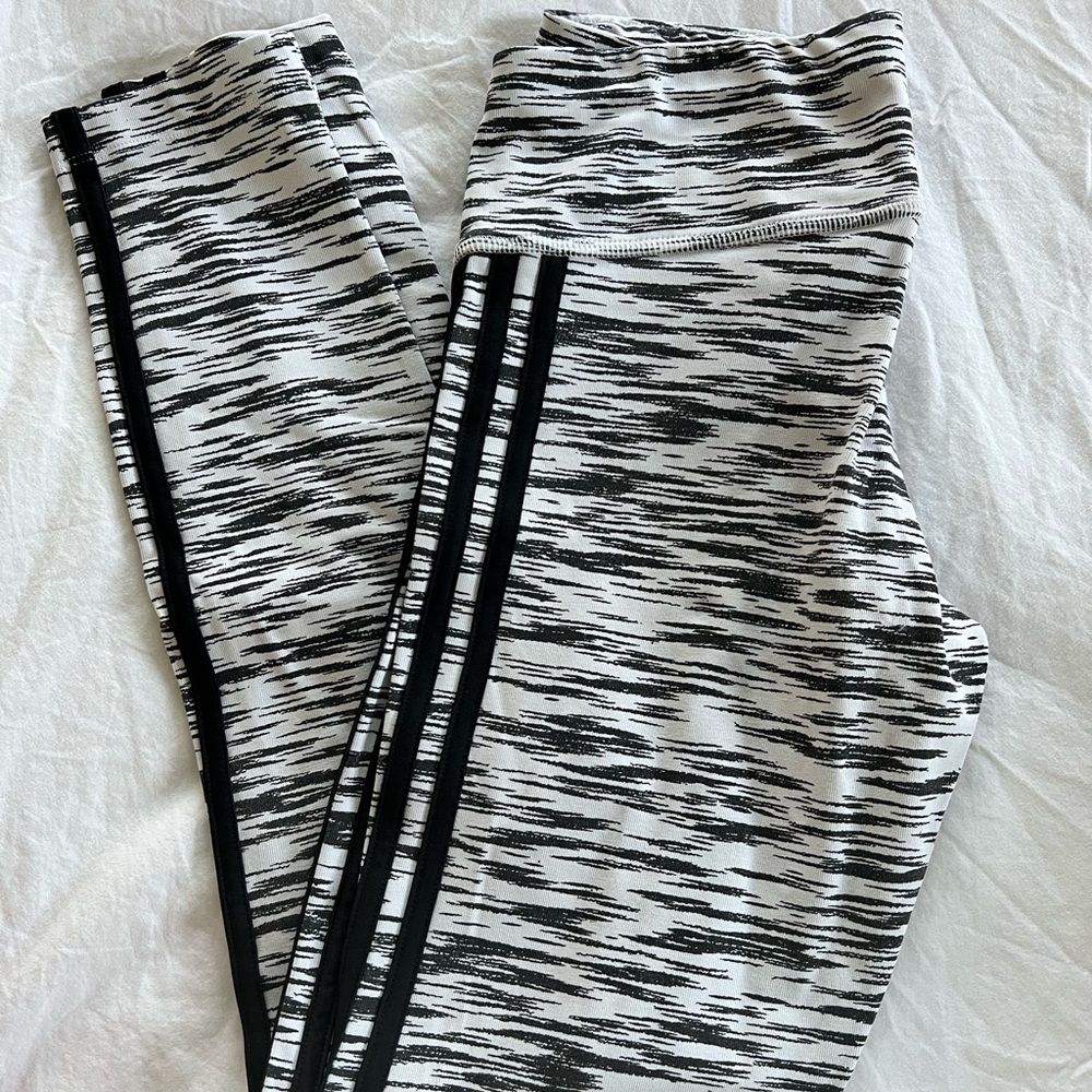 Adidas leggings